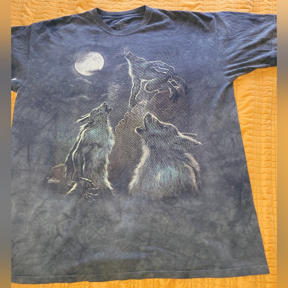 The Mountain ~ 2009 Werewolves in the Moon T-Shirt